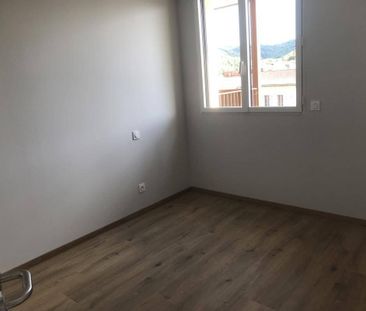 Location appartement t2 50 m² à Villefranche-de-Rouergue (12200) - Photo 2