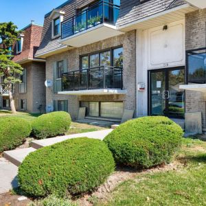 Whitehall Apartments - Photo 2