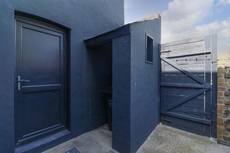 2 bedroom detached house to rent - Photo 3