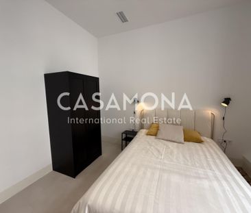 Luminous Private Room in Historic El Born Flat - Photo 1