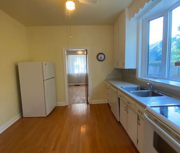 For Lease - 199 Barnardo Avenue, Peterborough North, Ontario - Photo 2