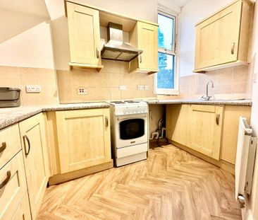 2 bedroom terraced house to rent - Photo 4