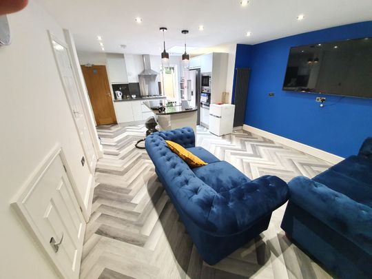 62 Oak Tree Lane Selly Oak - Photo 1