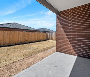 Brand New Designer Family Home in Sunbury - Photo 5