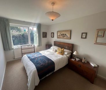 Old Rectory Close, Guildford, Surrey, GU5 - Photo 3