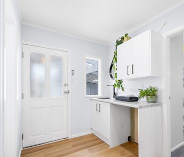 19 Moa Street, Alicetown - Photo 2