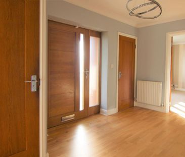 4 bedroom detached house to rent - Photo 4