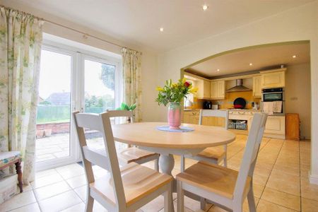 5 bedroom house to rent - Photo 2