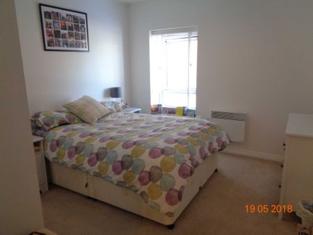 Price £895 pcm - Available 28/02/2026 - Part Furnished - Photo 5