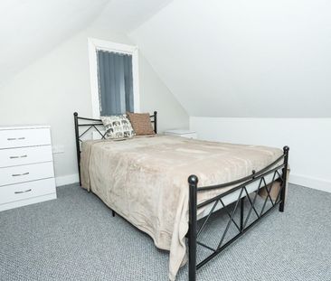 5 bedroom House To Let Total Size: 1314 SQ FT - Photo 4