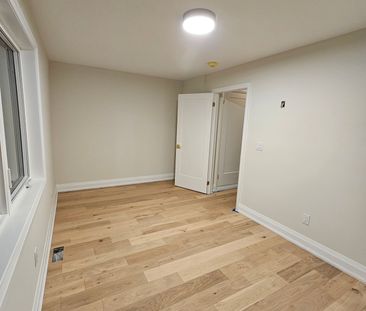 For Lease - 200 Emerson Avenue, Toronto, Ontario - Photo 5