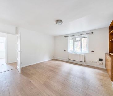 3 bedroom apartment to rent - Photo 2