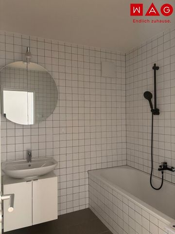 Großzügig, zentral, bezugsbereit - 2 Zimmer im Herzen der Dragonerhöfe in Wels! - Photo 4