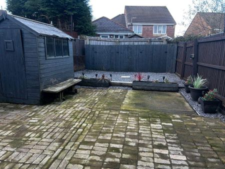 2 bedroom semi-detached house to rent - Photo 3