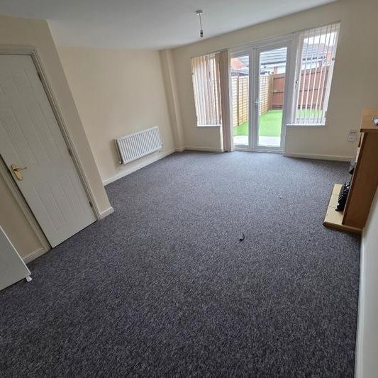 3 bedroom townhouse to rent - Photo 1