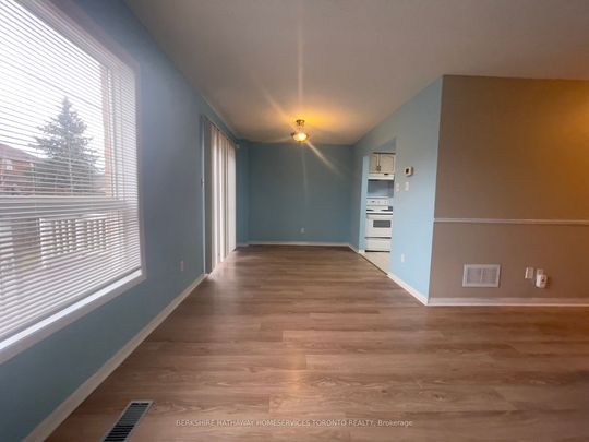 Detached Home For Lease | N8130670 - Photo 1