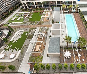 Port Melbourne Apartment With Stunning City Views - Photo 6