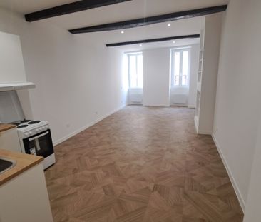 Le Vigan, studio 3ème étage d'environ 37m2 - Photo 1