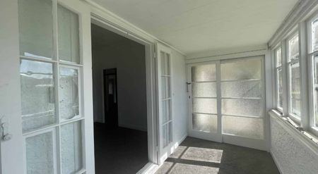 Home in the heart of Gonville - Photo 4