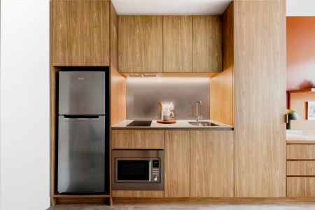 Large Studio Regular - Photo 4