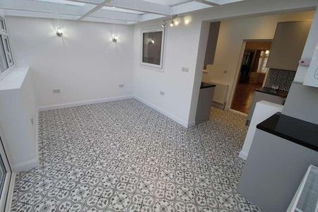 Broomgrove Gardens, Edgware, HA8 - Photo 4