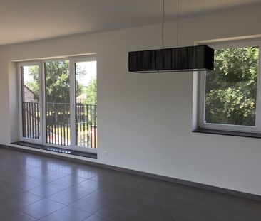 Appartement te huur - Foto 2