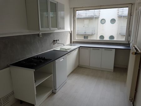 Location Appartement 3 pièces 63m² BOULOGNE SUR MER 62200 - Photo 3