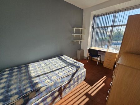 6 bedroom terraced house to rent - Photo 5