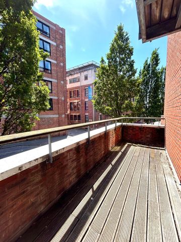 2 Bed Flat, Duke St, L1 - Photo 2