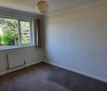 3 bedroom detached bungalow to rent - Photo 3
