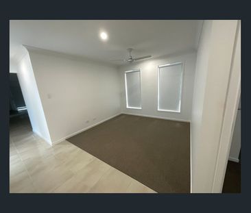 Brand new 4 Bedroom home - Photo 2