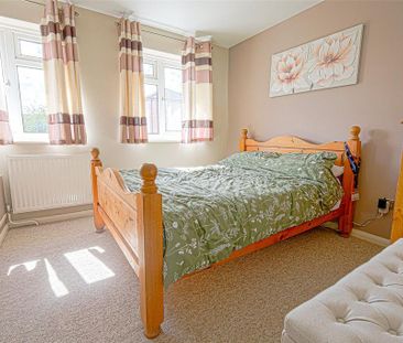 2 bedroom semi-detached house to rent - Photo 2