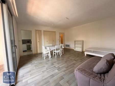 Location Appartement 1 pièce 38m² LAVAL 53000 - Photo 4