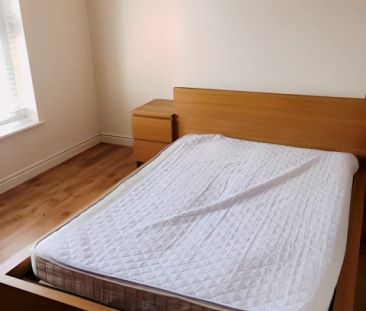 4 Bed 1 Bath - Photo 4