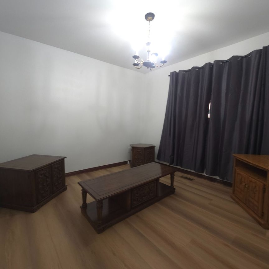 For Lease - 5 Rideau Avenue, Toronto, Ontario - Photo 1