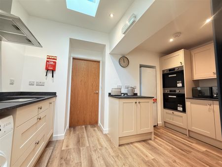 87 Garth Road - Photo 4