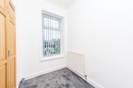 EAST PARK STREET MORLEY LEEDS - Photo 4