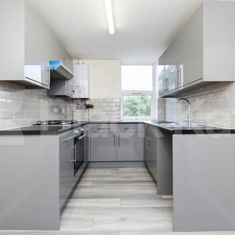 Newly refurbished 1 bedroom property close to Stoke Newington Overground - Photo 1