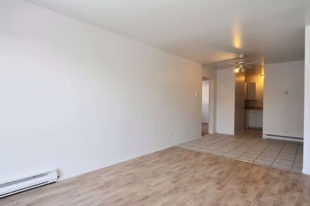 201 · 2e étage - Photo 3