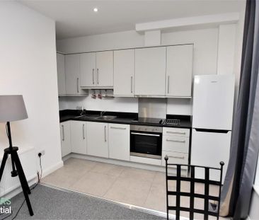 Apt 3 42, Upper Newtownards Road, Belfast, BT4 3EL - Photo 6