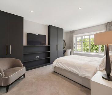 Ullswater Crescent, London, SW15 - Photo 4