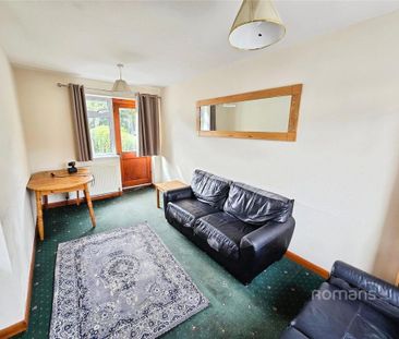 1 bedroom in a house share to rent - Photo 1
