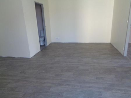 Location Appartement 3 pièces 51m² CHAUVIGNY 86300 - Photo 4