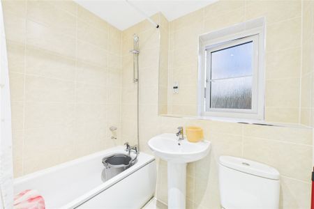 Thompson Way, Hampshire Thompson Way, Hampshire - Photo 4