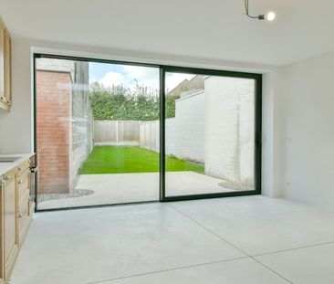 Volledig gerenoveerde charmante woning te huur in Kortemark! - Photo 6