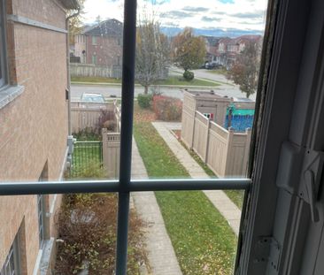 For Lease - 51 Morningmist Street, Brampton, Ontario - Photo 4