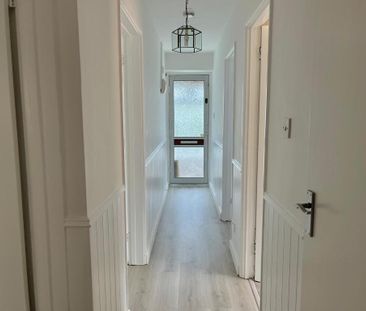 2 bedroom semi-detached bungalow to rent - Photo 1