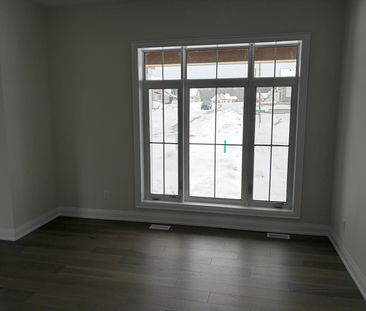 For Lease - 92 PEARSALL Place, Oro-Medonte, Ontario - Photo 1