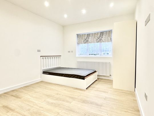 Studio Flat, Harrow View, HA1 - Photo 1