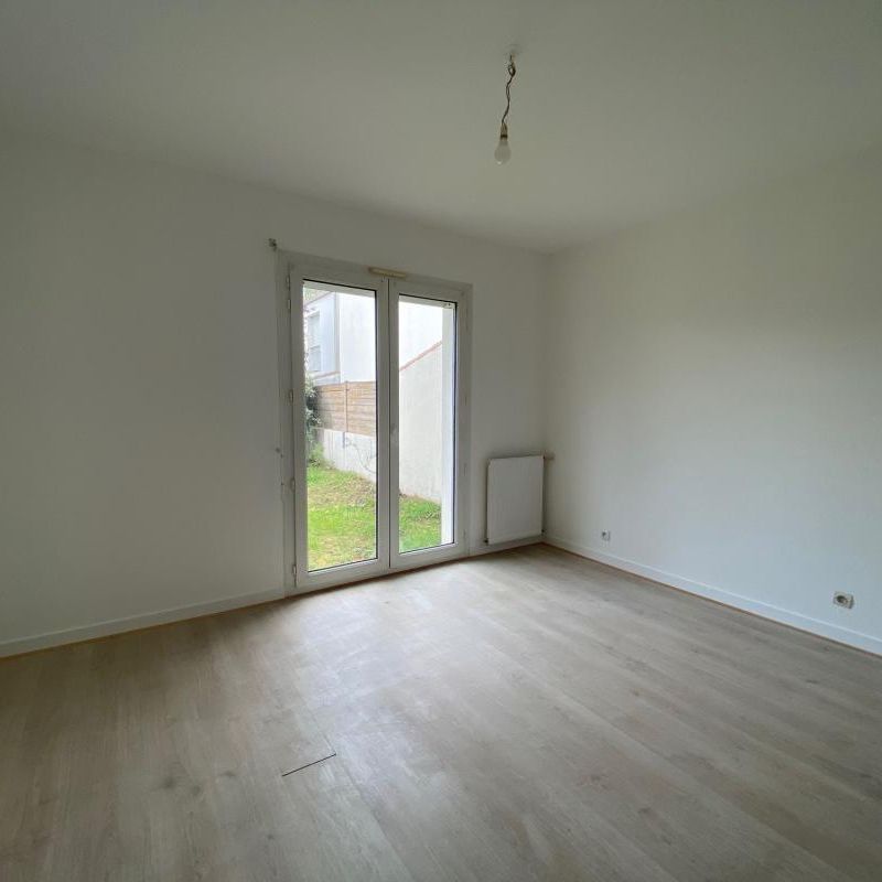 Location Maison 5 pièces 121m² LA ROCHELLE 17000 - Photo 1